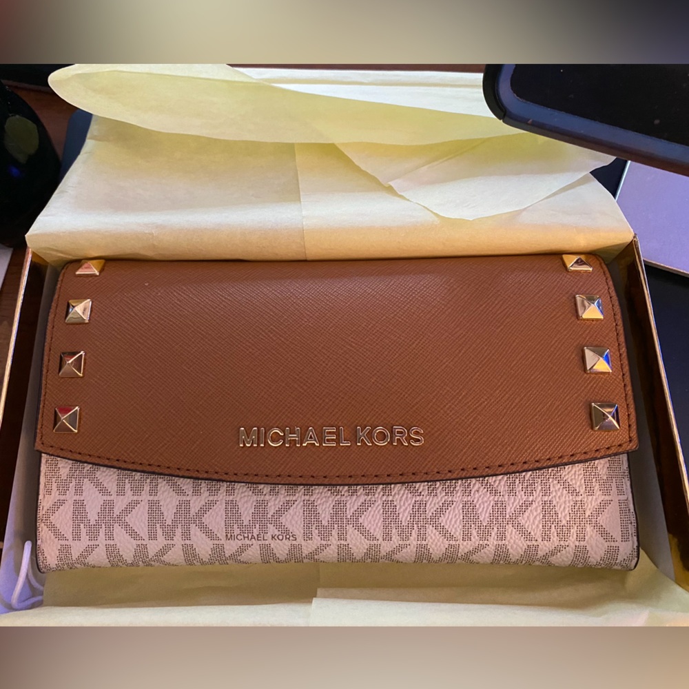 Michael Kors Logo Wallet with Gold Tone Accessories